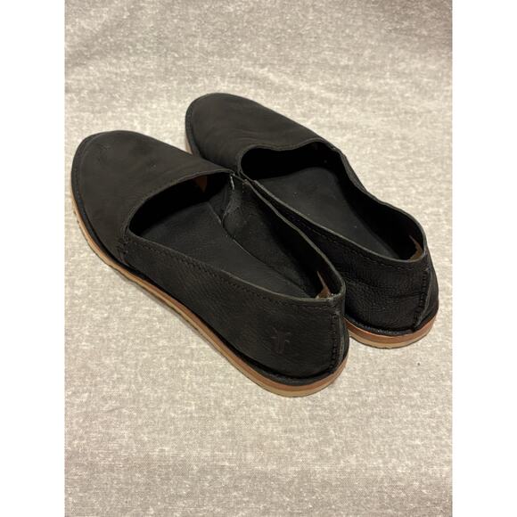 Frye Size 6 Black Leather Flats Slip Ons Loafers Ballet flats Women’s Shoes EUC - Picture 4 of 10